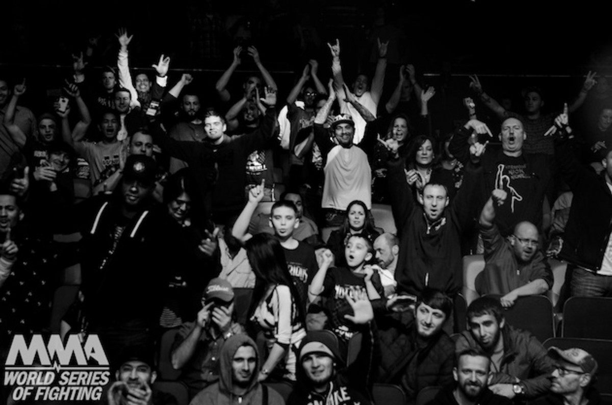 mma-fighter-nick-newell-long-journey-to-stardom-fans.jpg